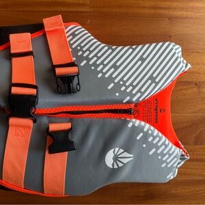 O’rangeous Youth Life Swim Vest - Gray and Orange